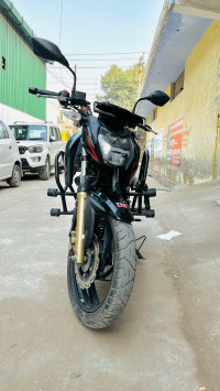 Black And Red TVS Apache RTR 200 4V 2022