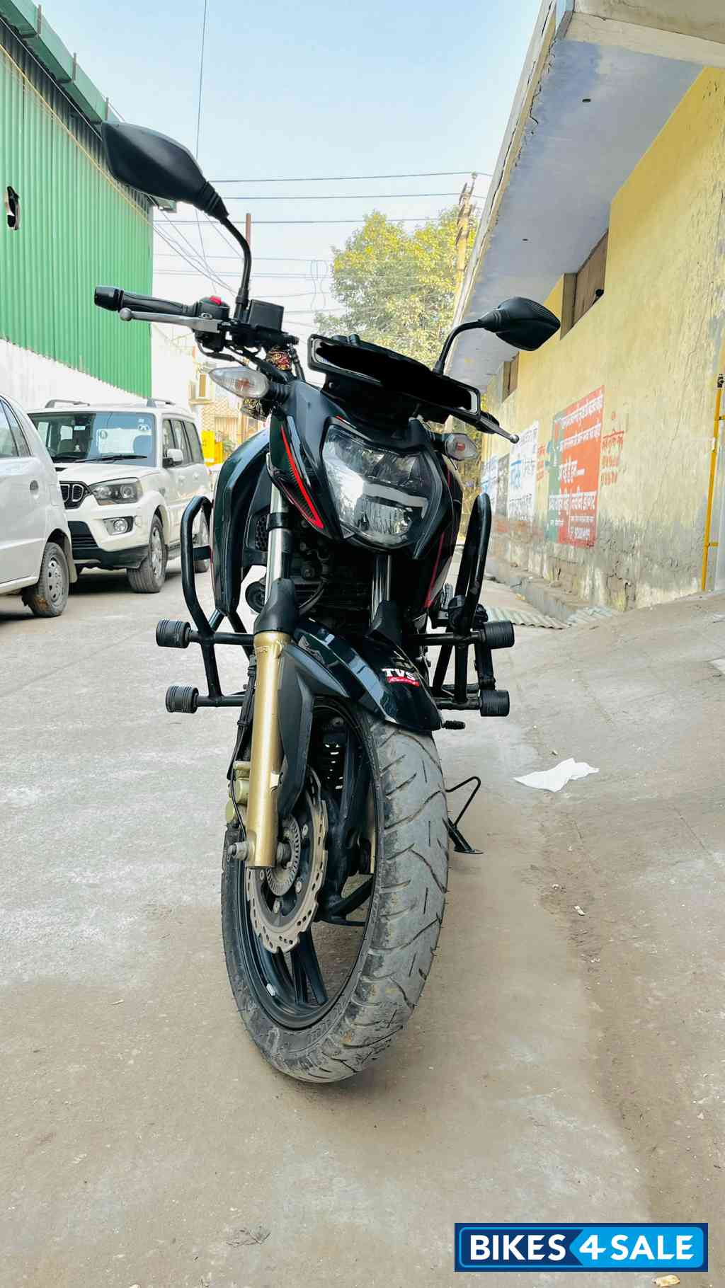 Black And Red TVS Apache RTR 200 4V 2022
