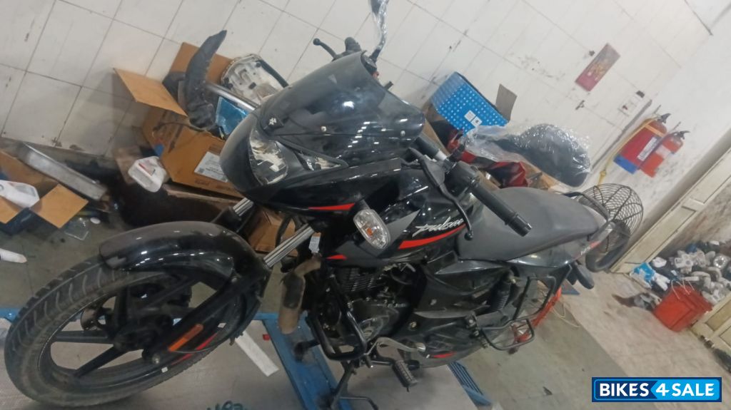Bajaj Pulsar 125