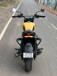 Yelling Yellow Yezdi Scrambler Single Tone