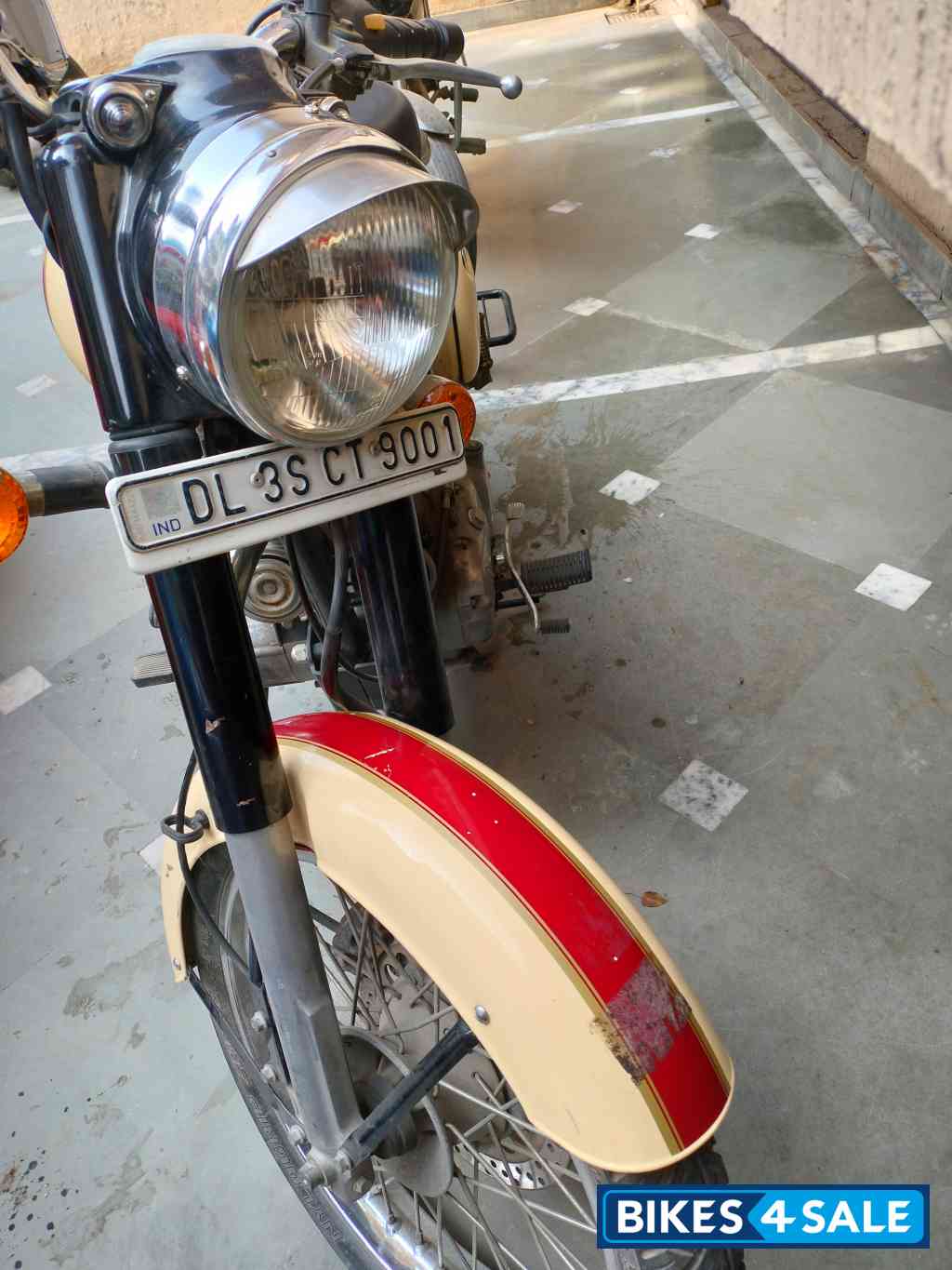 Royal Enfield Classic 500