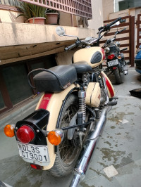 Royal Enfield Classic 500