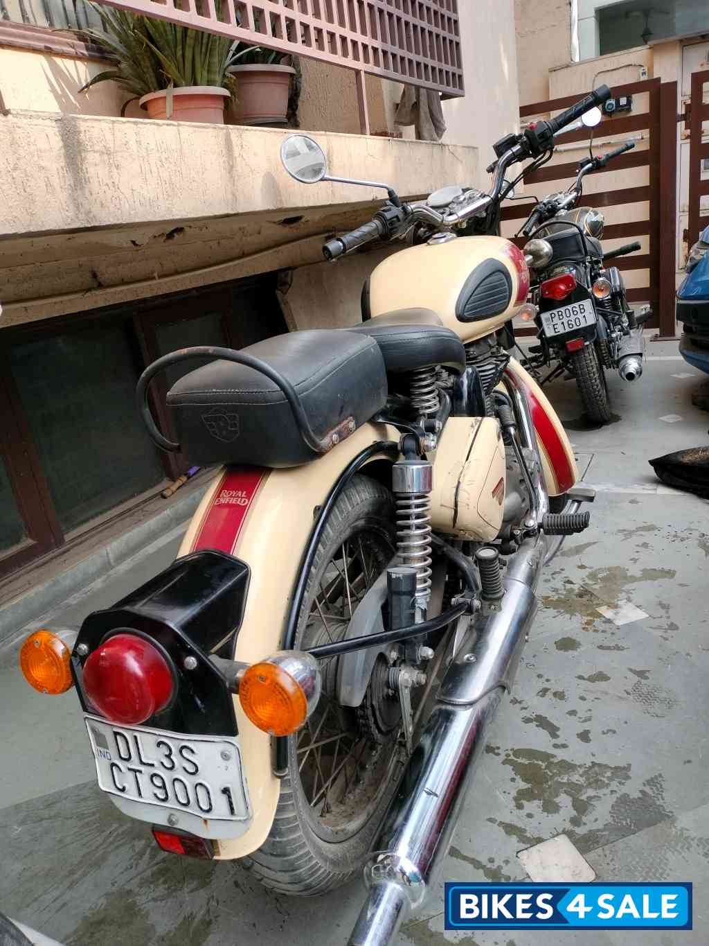 Royal Enfield Classic 500 Royal Enfield Classic 500