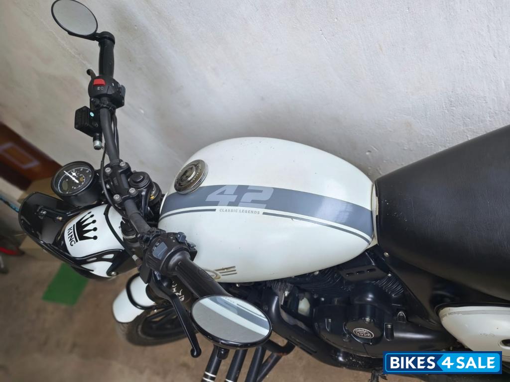 White Jawa 42 Dual Tone