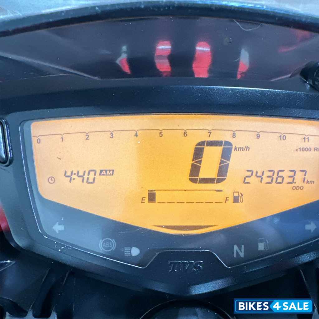 TVS Apache RTR 160 4V