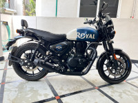 Blue Royal Enfield Hunter 350 Metro