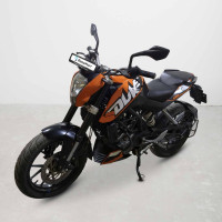 KTM Duke 200