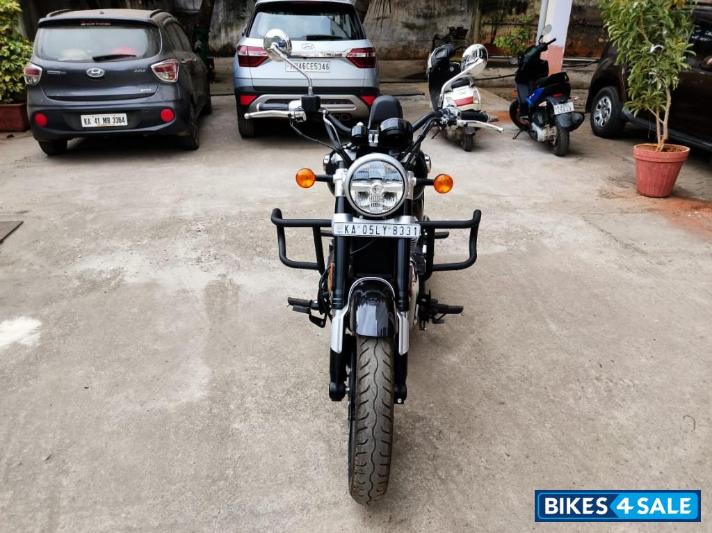 Astral Black Royal Enfield Super Meteor 650 Astral Black Royal Enfield Super Meteor 650