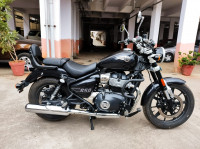 Astral Black Royal Enfield Super Meteor 650