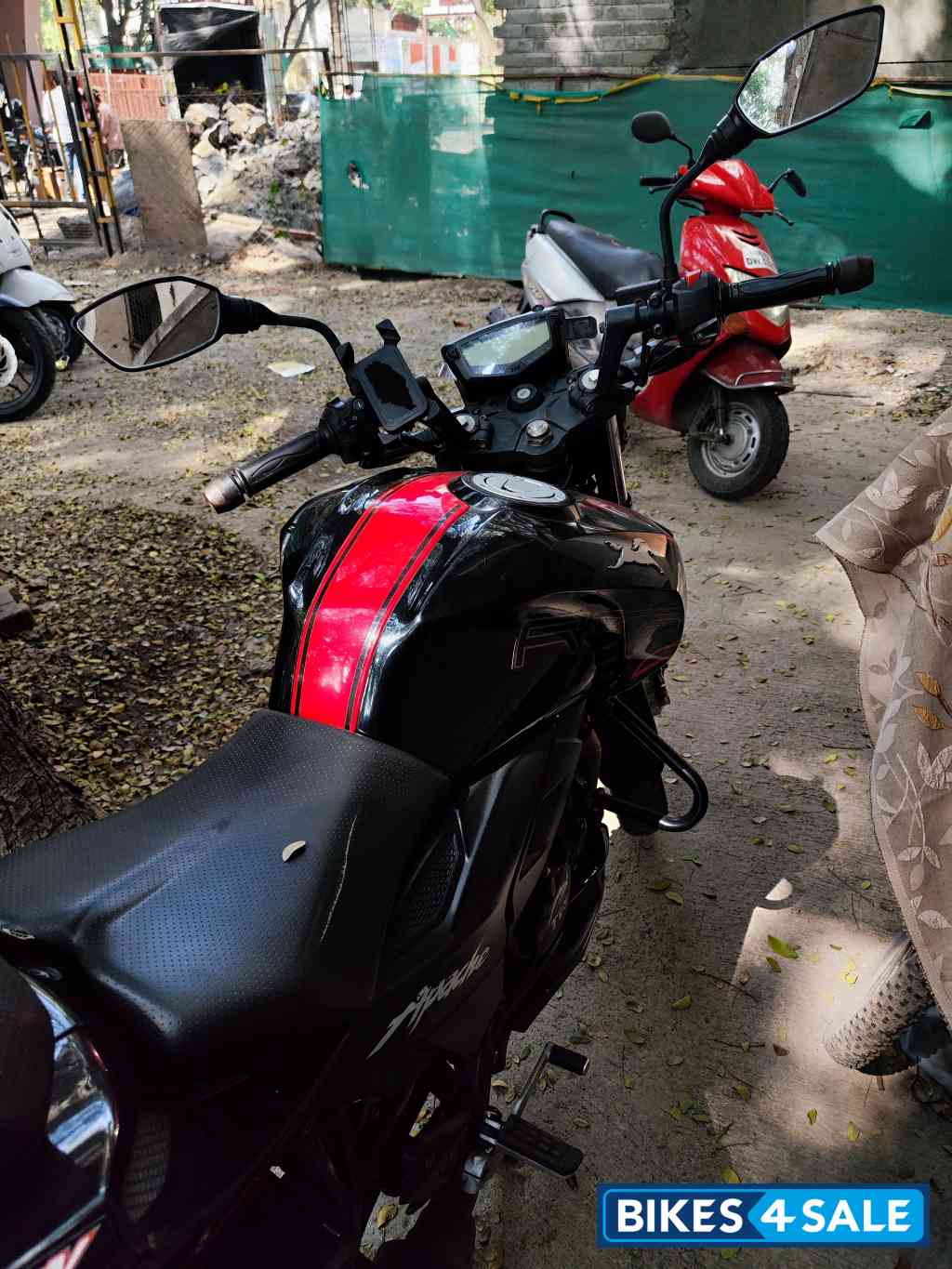 Black - Red TVS Apache RTR 200 4V 2020 Black - Red TVS Apache RTR 200 4V 2020