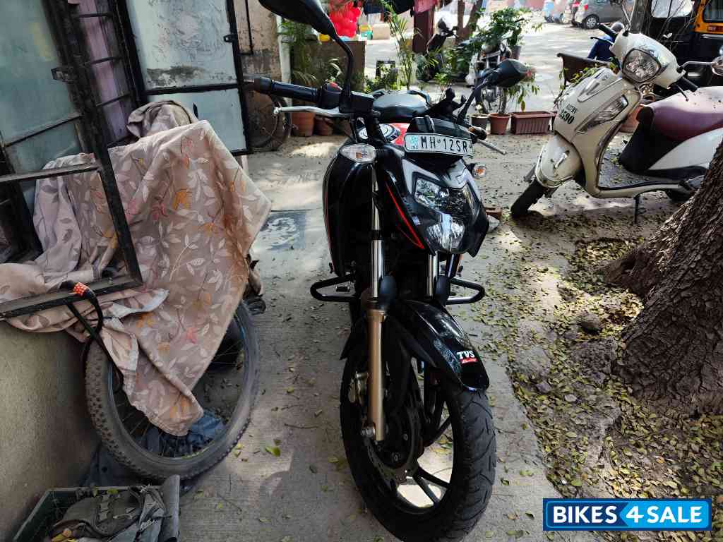 Black - Red TVS Apache RTR 200 4V 2020 Black - Red TVS Apache RTR 200 4V 2020