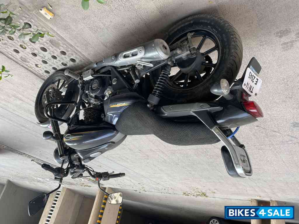 Bajaj Avenger Street 150