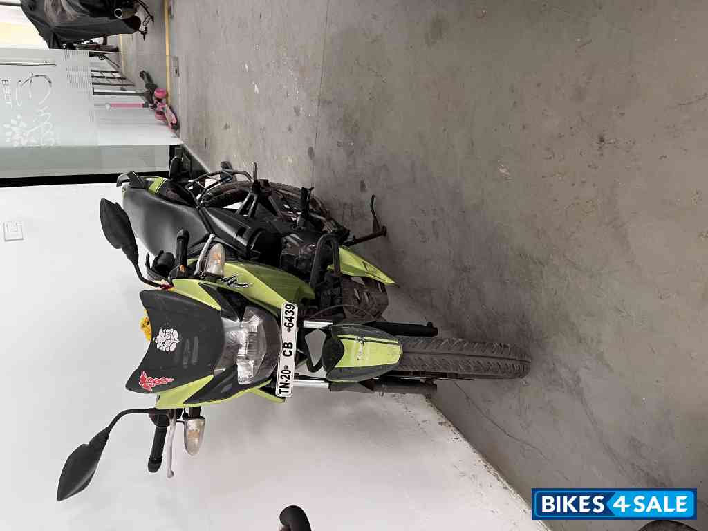 Green TVS Apache RTR 160