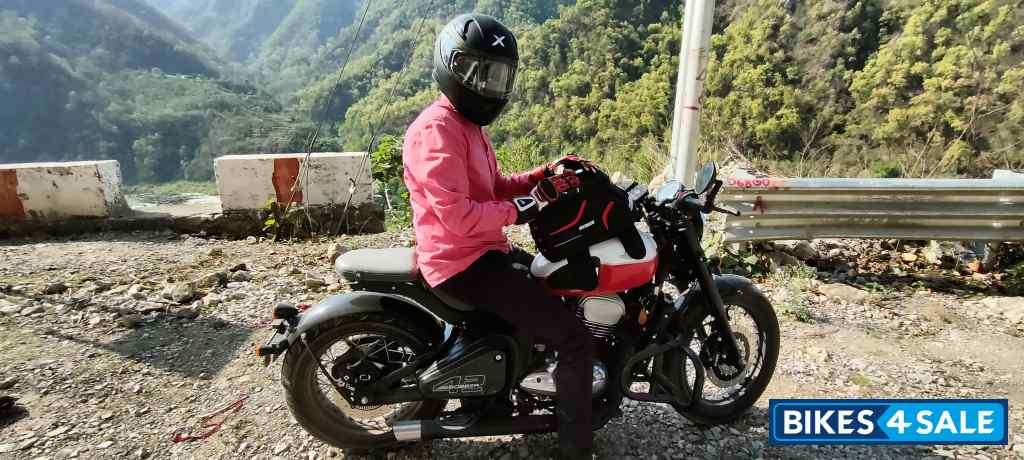 Jawa 42 Bobber Dual Channel ABS