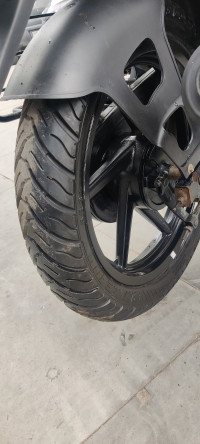 Bajaj Pulsar 125 Neon BS6