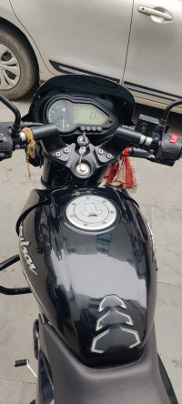 Bajaj Pulsar 125 Neon BS6