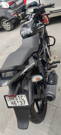 Bajaj Pulsar 125 Neon BS6