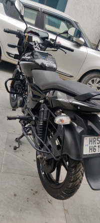 Bajaj Pulsar 125 Neon BS6