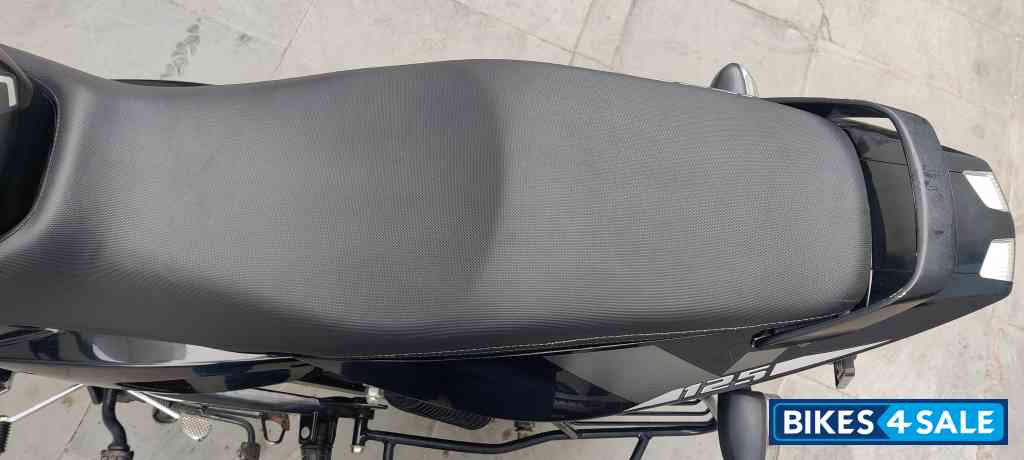 Bajaj Pulsar 125 Neon BS6 Bajaj Pulsar 125 Neon BS6