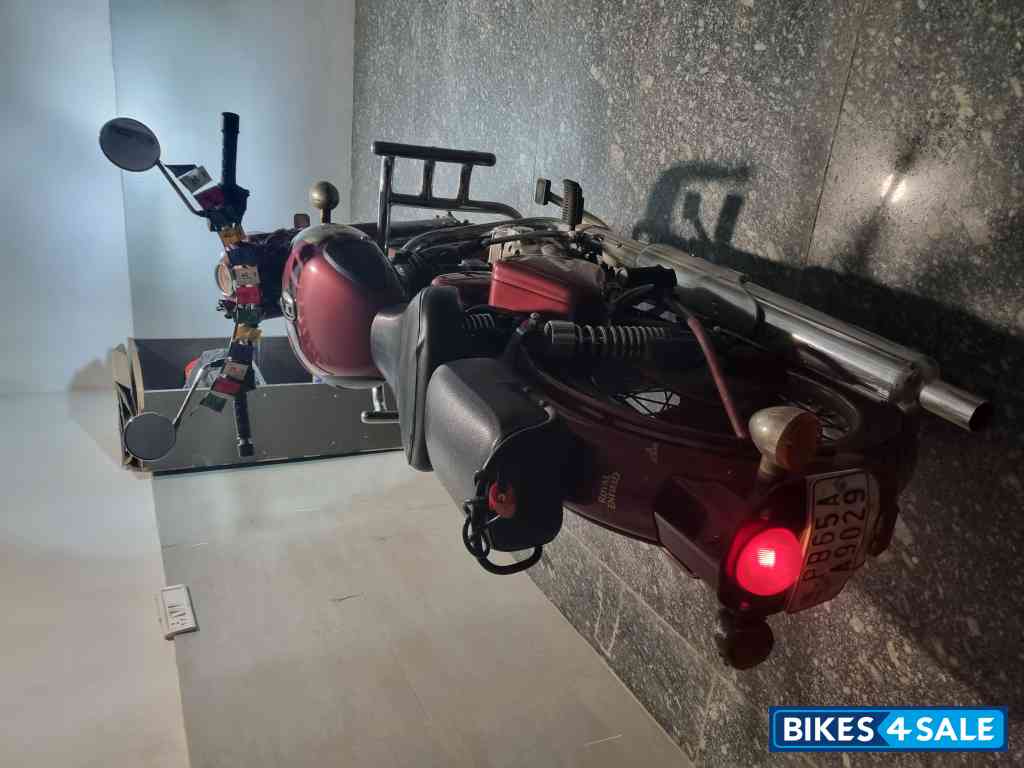 Royal Enfield Classic 350 Royal Enfield Classic 350