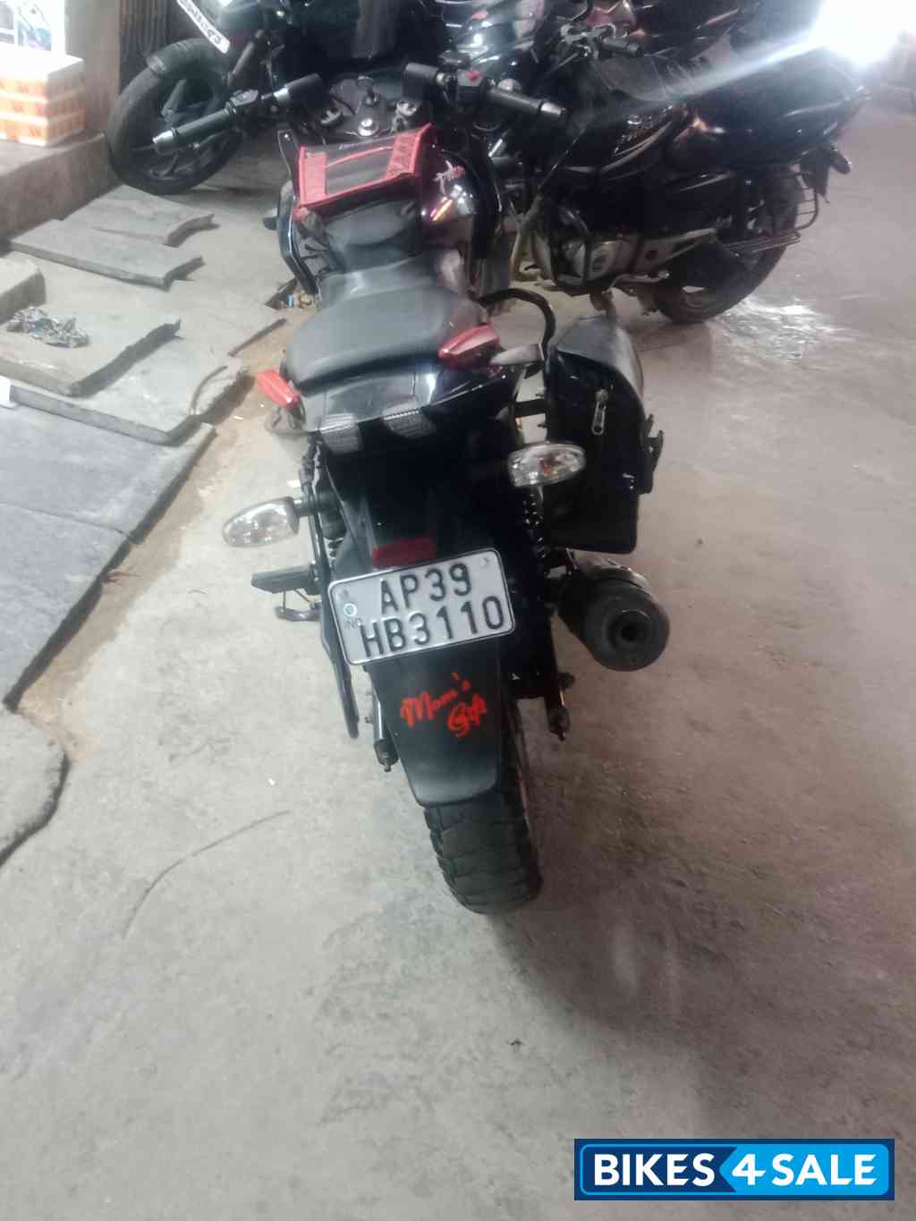 Bajaj Pulsar 180F Neon BS6