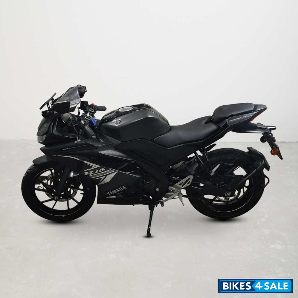 Yamaha YZF R15 V3