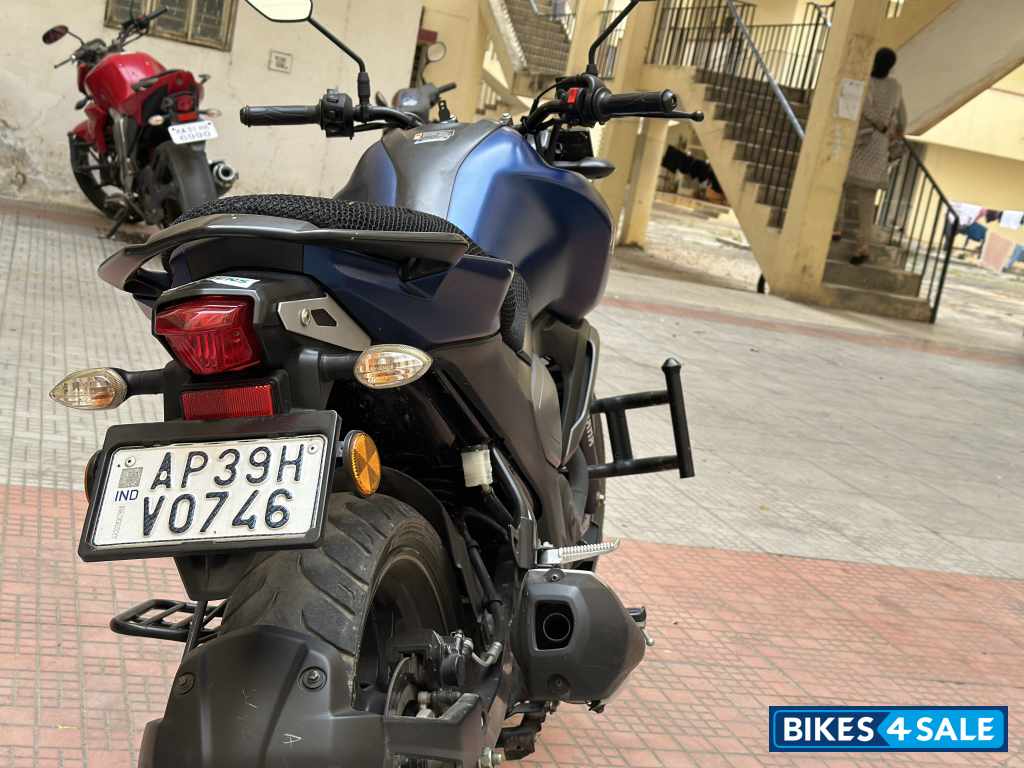 Blue Yamaha FZ FI V3 BS6 Blue Yamaha FZ FI V3 BS6