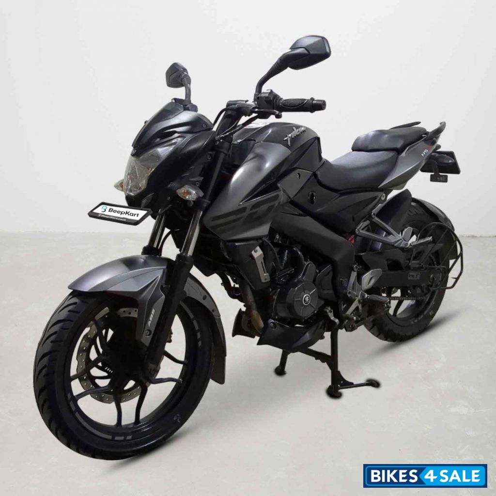 Bajaj Pulsar NS200