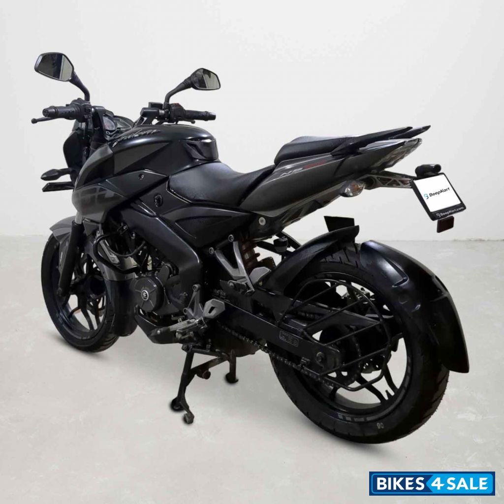 Bajaj Pulsar NS200