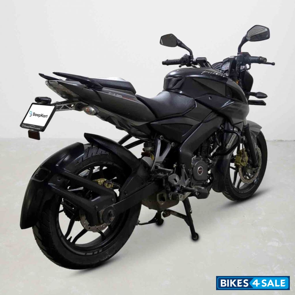 Bajaj Pulsar NS200