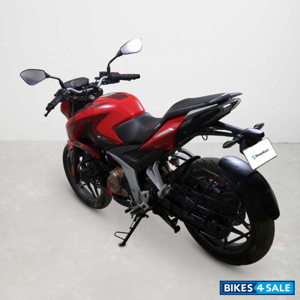 Bajaj Pulsar N250