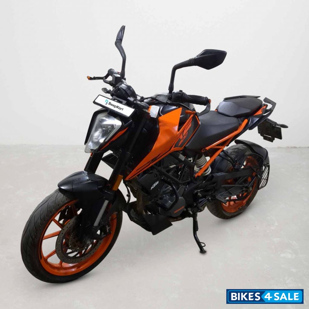 KTM Duke 200