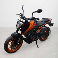 KTM Duke 200