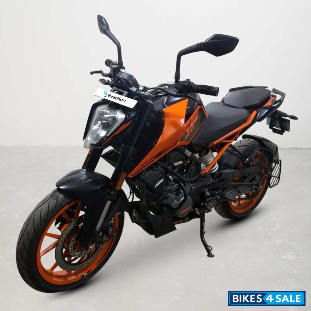 KTM Duke 200