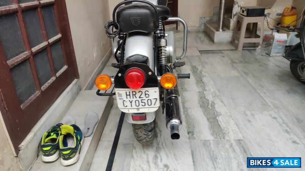 Royal Enfield Classic 350