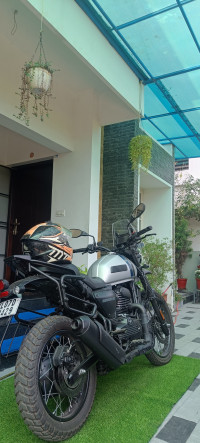 Yezdi Adventure Slick silver