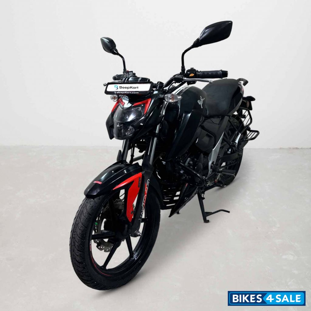TVS Apache RTR 160 4V