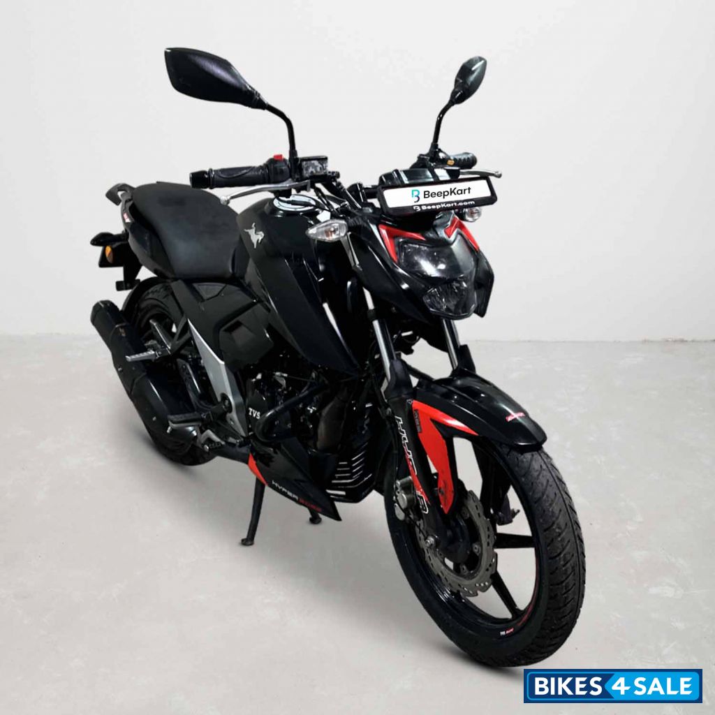 TVS Apache RTR 160 4V