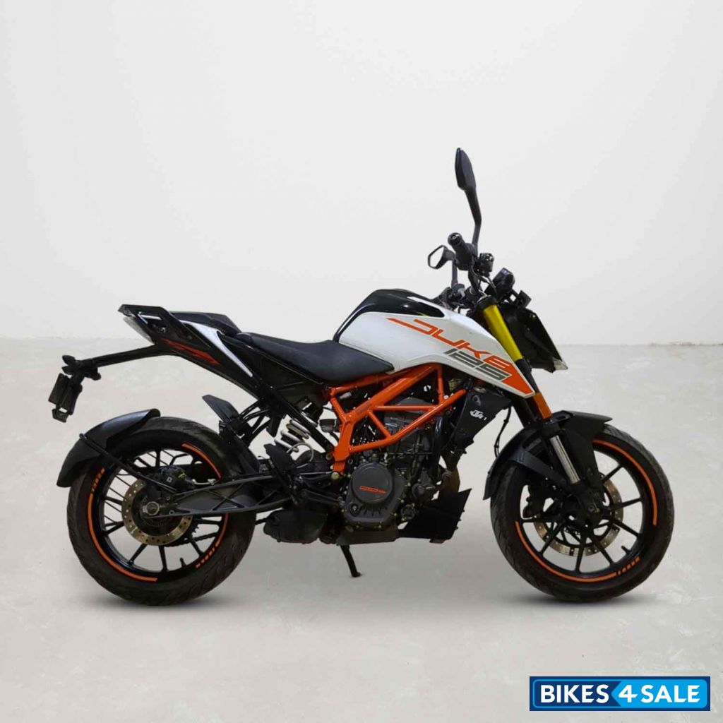 KTM Duke 125