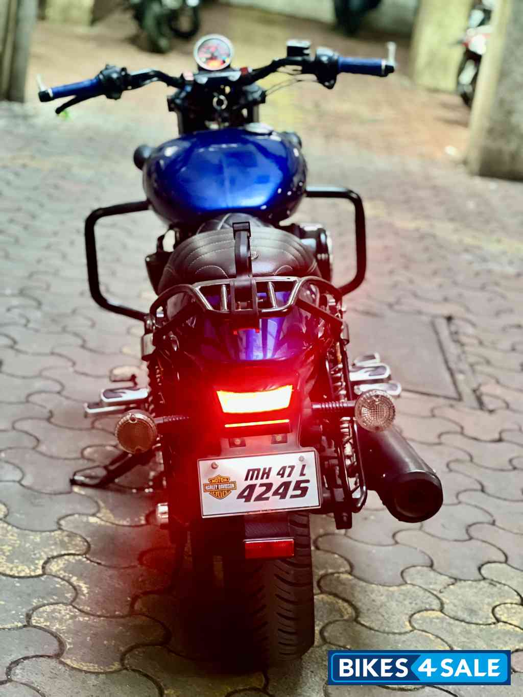 Blue Harley Davidson Street 750