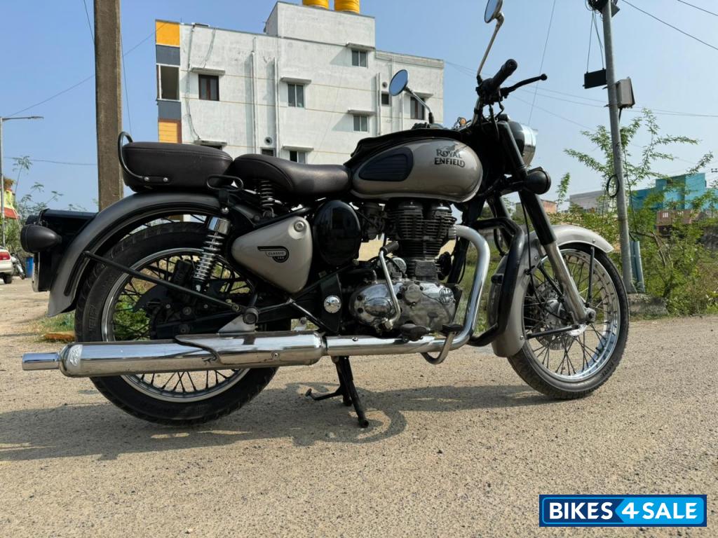 Royal Enfield Classic Gunmetal Grey