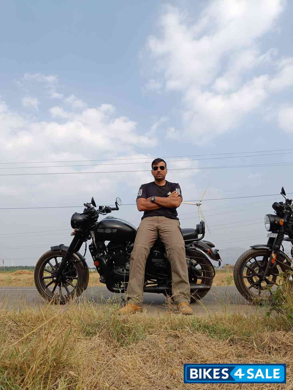 Jawa 42 Dual Channel ABS AllStar Black