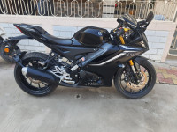 Mate Black Yamaha R15 V4