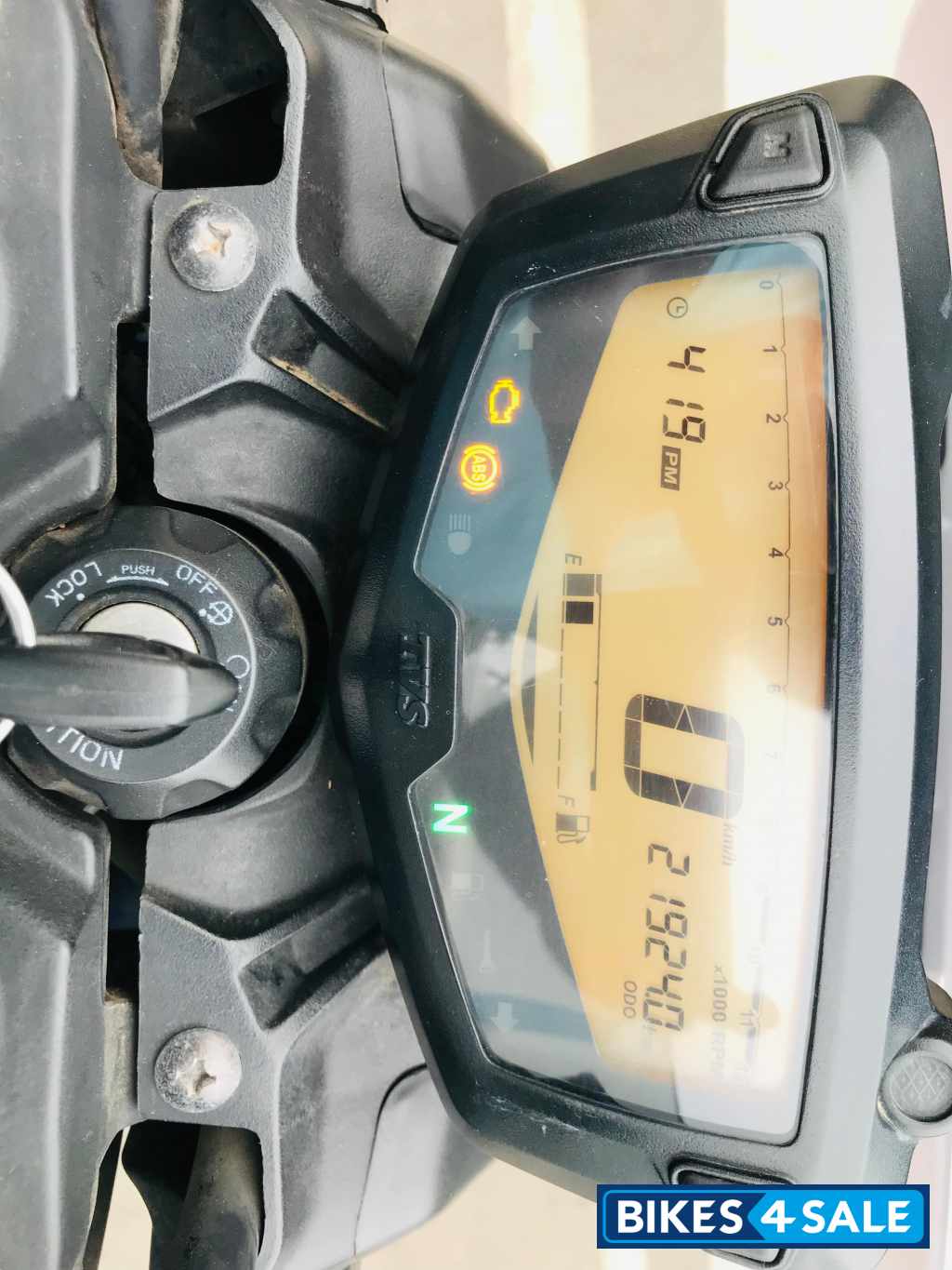 Blue TVS Apache RTR 160 4V BS6