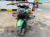 Green Bajaj Avenger Street 220