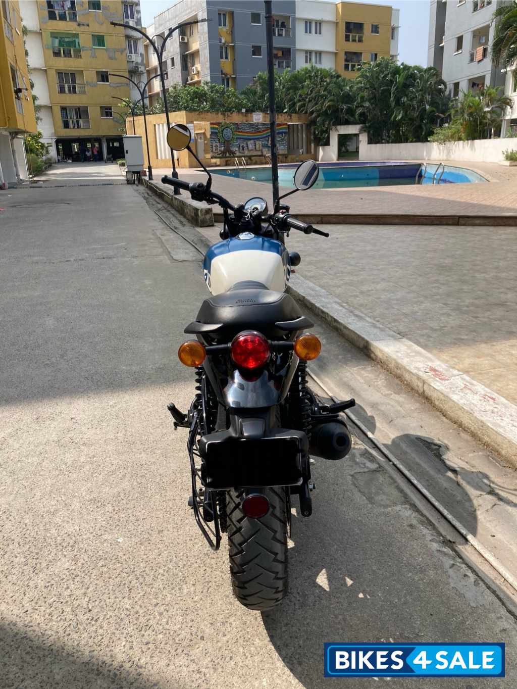 Rebel Blue Royal Enfield Hunter 350 Metro