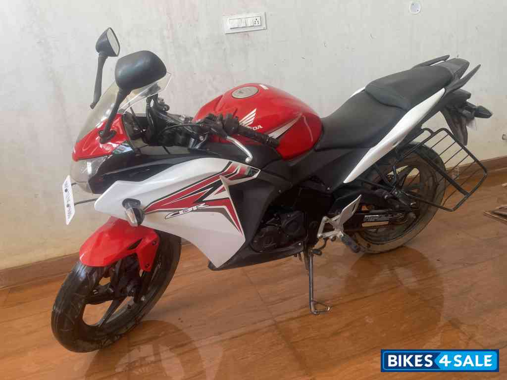 Honda CBR 150R