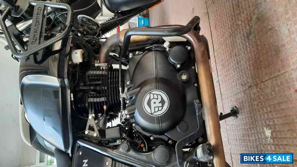 Granite Black Royal Enfield Himalayan 2021