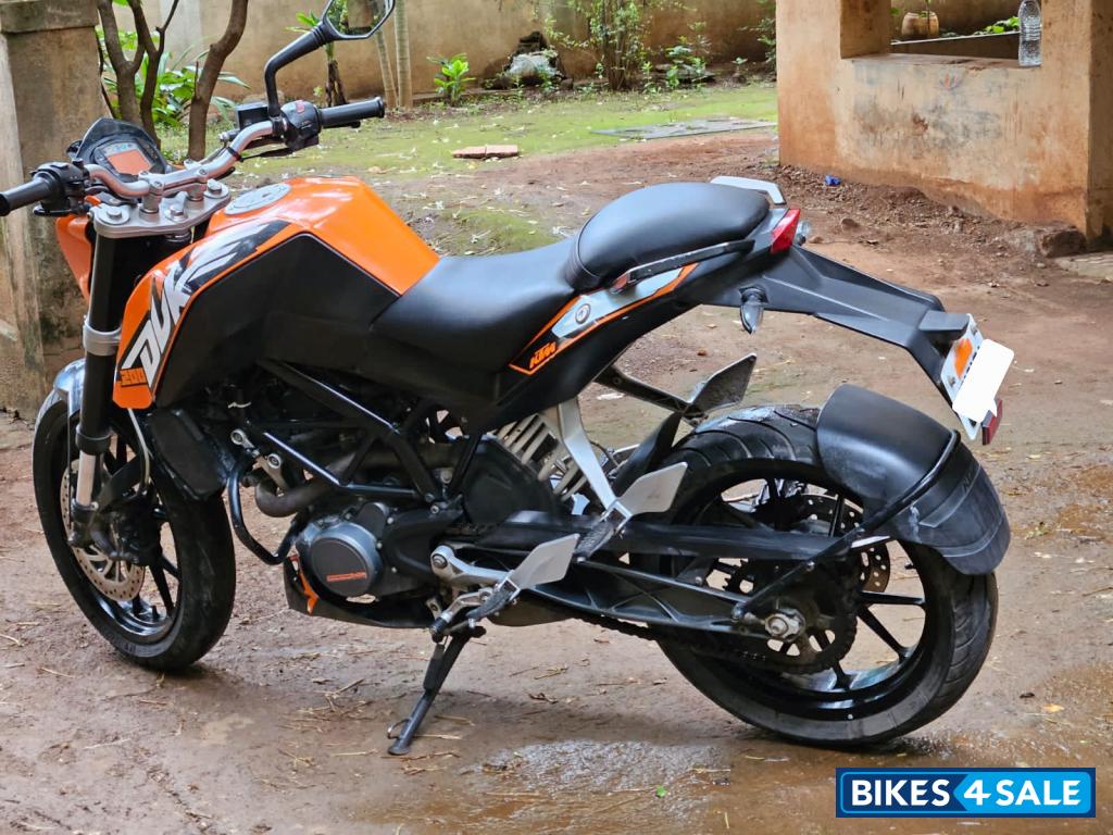 KTM Duke 200