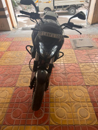 Black Matte Bajaj Dominar 400